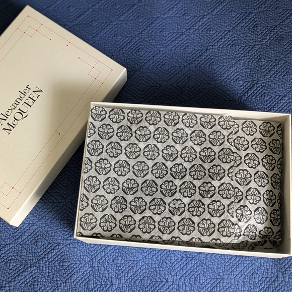 Alexander McQueen Platform Sneakers - Picture 6 of 8